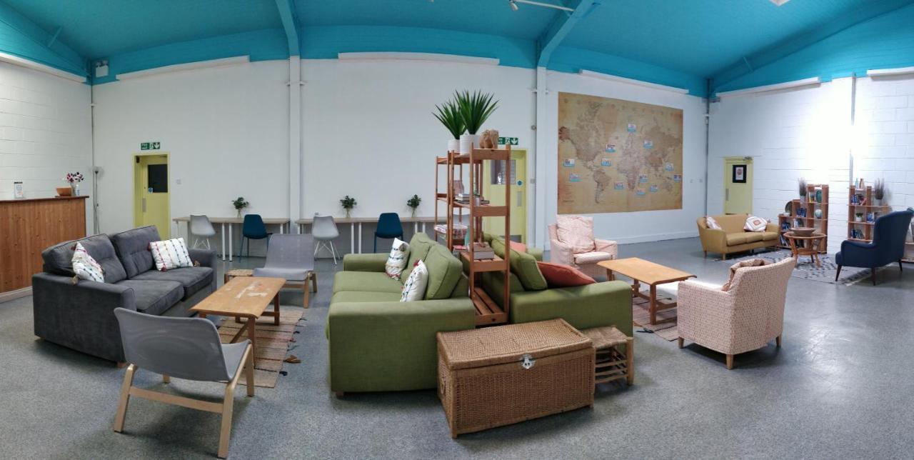 Hostel Y Doc At World Horizons Community Hub Llanelli Exteriér fotografie