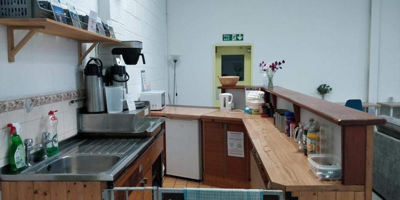 Hostel Y Doc At World Horizons Community Hub Llanelli Exteriér fotografie
