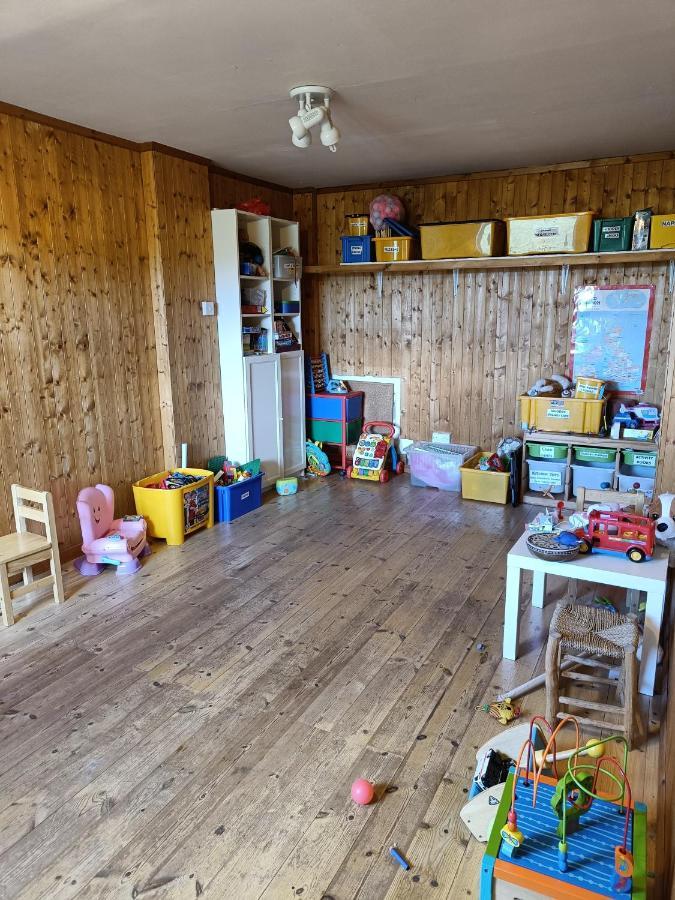 Hostel Y Doc At World Horizons Community Hub Llanelli Exteriér fotografie